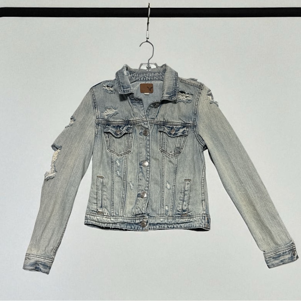 American Eagle Light Wash Distressed Denim Jean Jacket